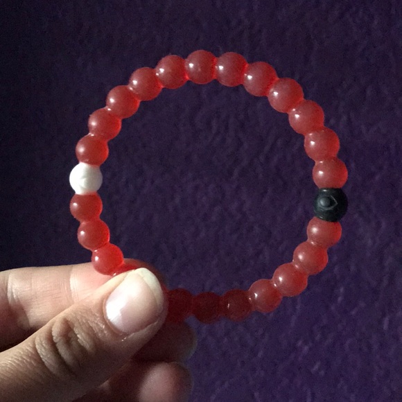 Red Lokai Bracelet - Picture 2 of 3
